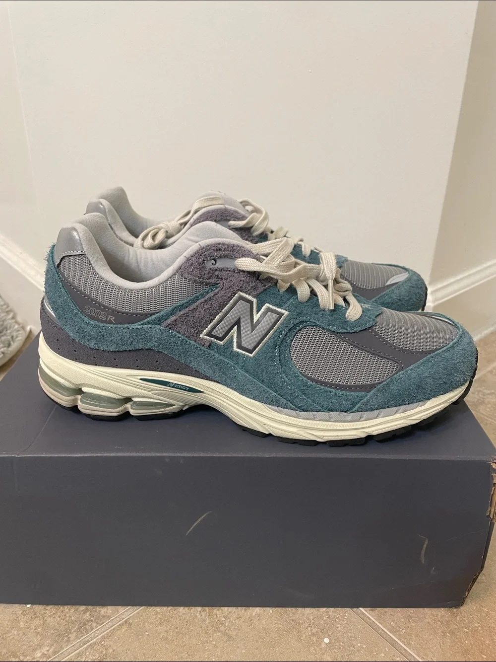 New Balance Teal & Gray Retro Runner